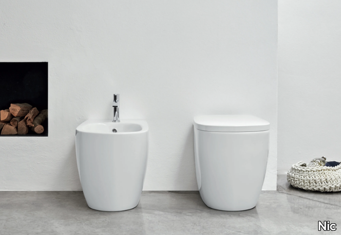 ovvio-floor-mounted-toilet-nic-design-300677-rel94a8676d.jpg