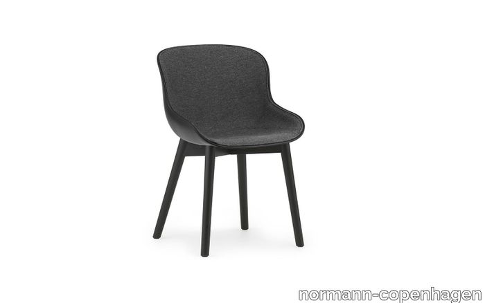 Hyg-Chair-Front-Upholstery-Black--Black-Oak1.png