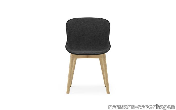 Hyg-Chair-Front-Upholstery-Black--Oak2.png