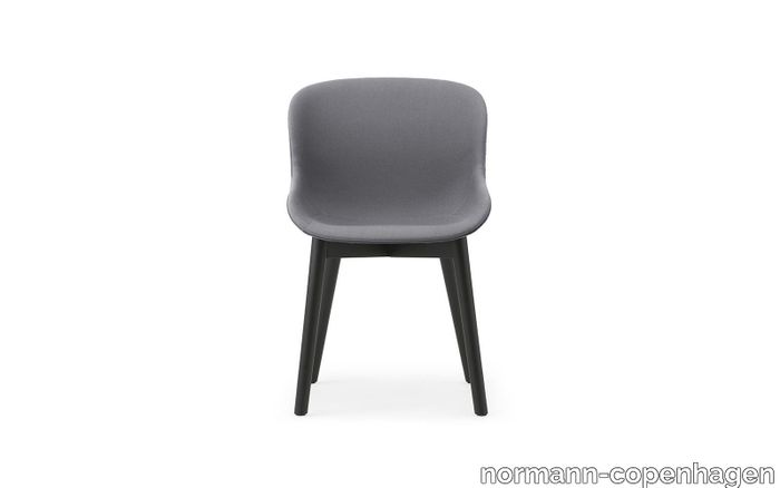 Hyg-Chair-Full-Upholstery-Black-Oak2.png