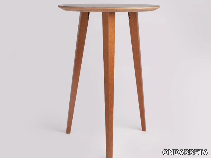 BOB-Round-table-ONDARRETA-486510-rel5fb172ae.jpg