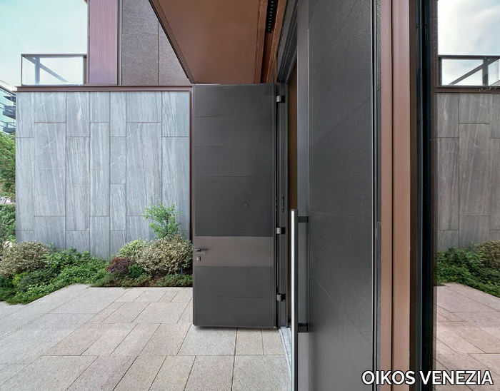 OIKOS-VENEZIA_TEKNO--Laminam-entry-door_Vdm6z1ddSq.jpeg