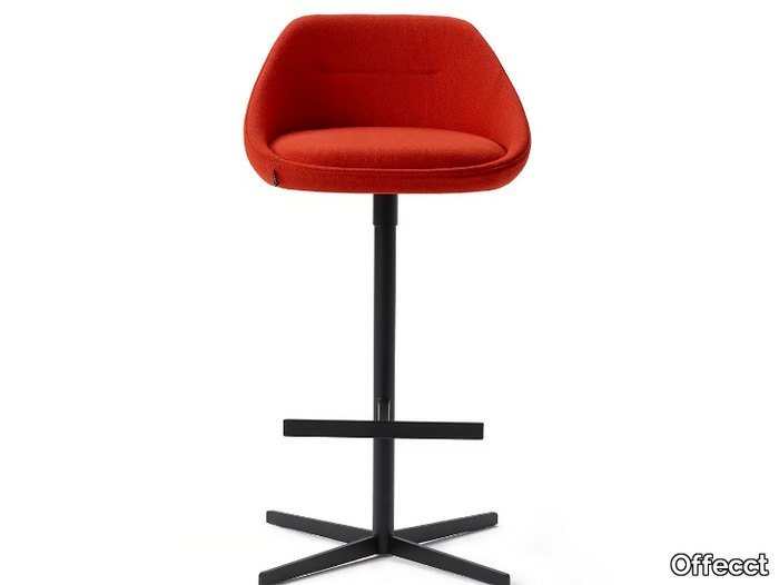 EZY - With 4-spoke base barstool with footrest _ Offecct