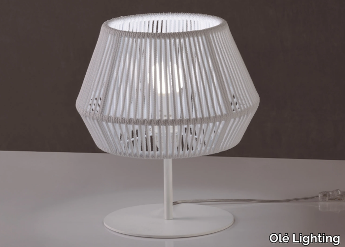 BANYO-Table-lamp-Ole-Iluminación-511898-rel6edc7ff5.jpg