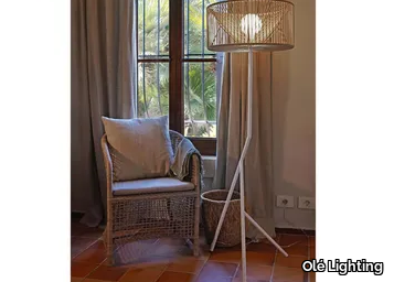 h_floor-lamp-with-tripod-fm-iluminacion-592981-rel857fd21a.jpg