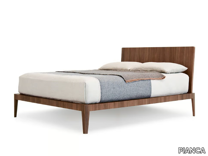 SPILLO - Wooden double bed _ PIANCA