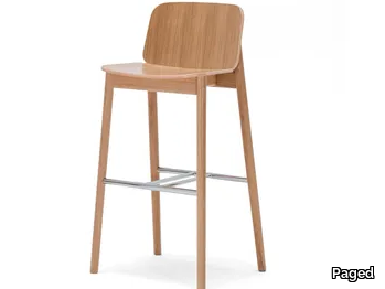 PROP H-4390 - High beech stool with back _ Paged