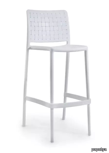 1679361500_fame-s-bar-75-white.webp