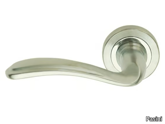 DIANDRA CLASSIQUE - Brass door handle on rose _ Pasini