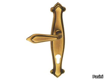 ANUBI CLASSIQUE - Brass door handle on back plate with lock _ Pasini