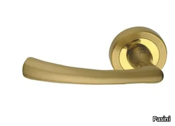 PLANET EASY - Brass door handle on rose _ Pasini