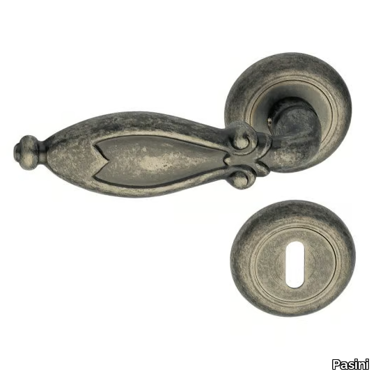 cleopatra-classique-door-handle-with-lock-pasini-metals-productions-327949-relb2444d5c.jpg