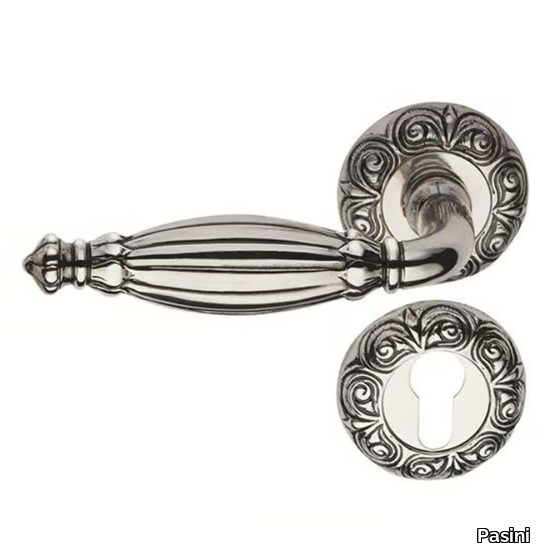 queen-door-handle-with-lock-pasini-metals-productions-327929-rel2506e985.jpg