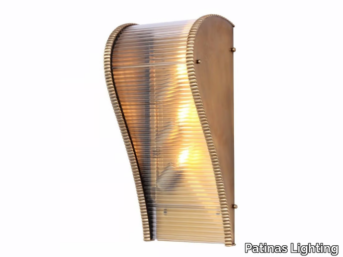 PETITOT IV - Handmade brass wall light _ Patinas Lighting