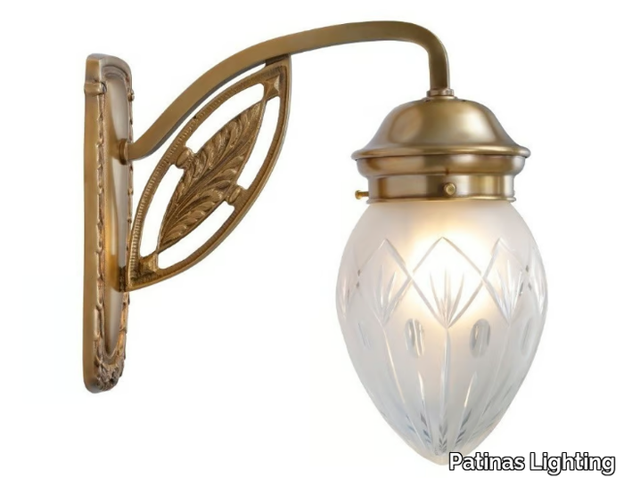 PANNON-IV-Brass-wall-lamp-Patinas-Lighting-255700-rel9897a258.jpg