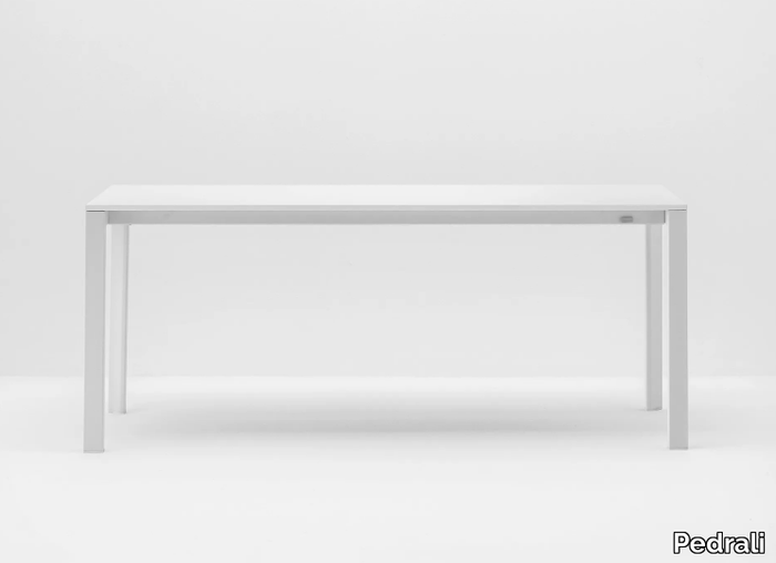 MORE - Extending table _ Pedrali