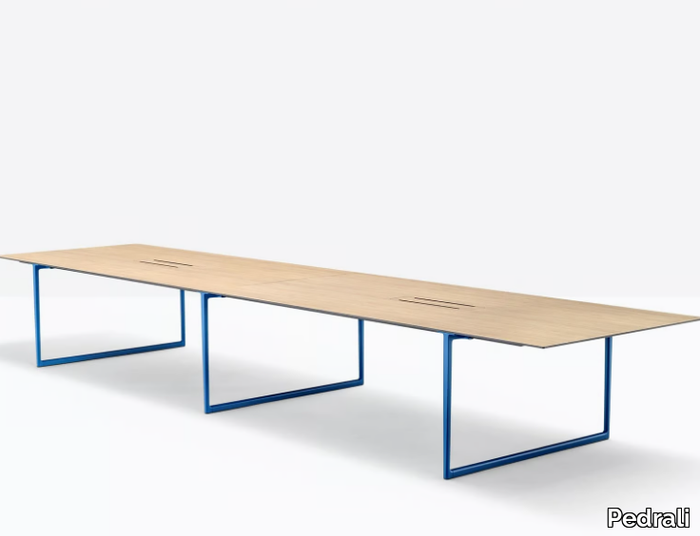 TOA CONFERENCE CC - Aluminium and wood meeting table with cable management _ Pedrali