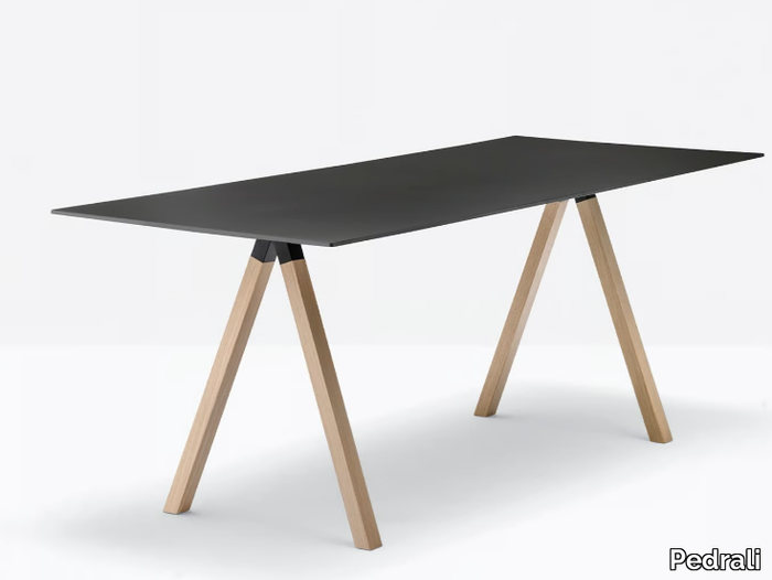 ARKI-DESK ARKW7 - Table with oak legs and solid laminate top _ Pedrali