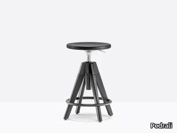 ARKI-STOOL ARKW8 - Swivel oak stool with gas lift _ Pedrali