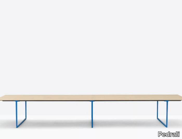 toa-conference-table-pedrali-500323-relde557afc.jpg