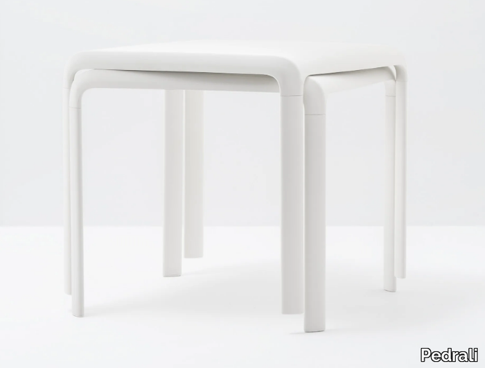 SNOW-Stackable-table-PEDRALI-29380-reled27c71a.jpg