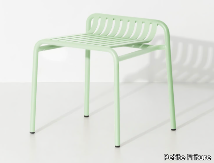 WEEK-END - Low powder coated aluminium garden stool _ Petite Friture