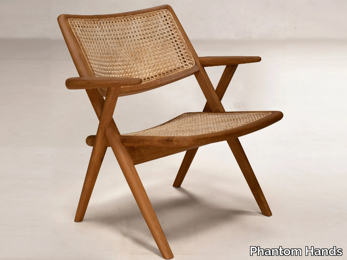 MUṄGĀRU EASY - Armchair in teak and cane with armrests _ Phantom Hands