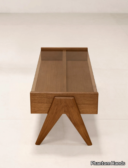 COFFEE-TABLE-Phantom-Hands-522191-rel5688ddb9.jpg