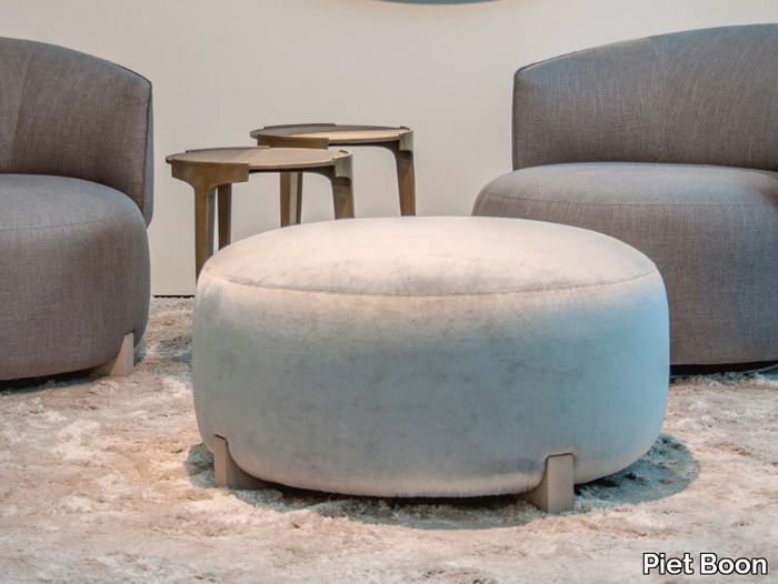 JANE - Upholstered round fabric pouf _ Piet Boon