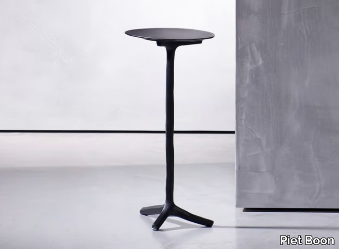 KLINK - Round aluminium coffee table for living room _ Piet Boon