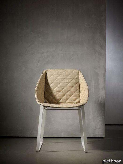 KEKKE dining chair