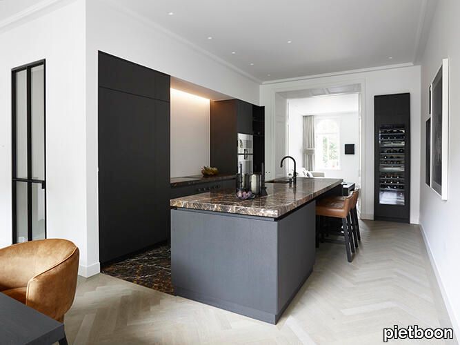 Kitchen-Element-NL-Modern-Townhouse-RP212-014-wide-landscape.jpg