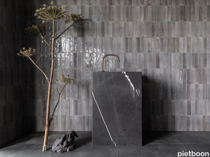 Piet-Boon-Douglas-Jones-Tiles-Stones-BS-20-028-Glaze-Grey-big-image-scaled.jpg