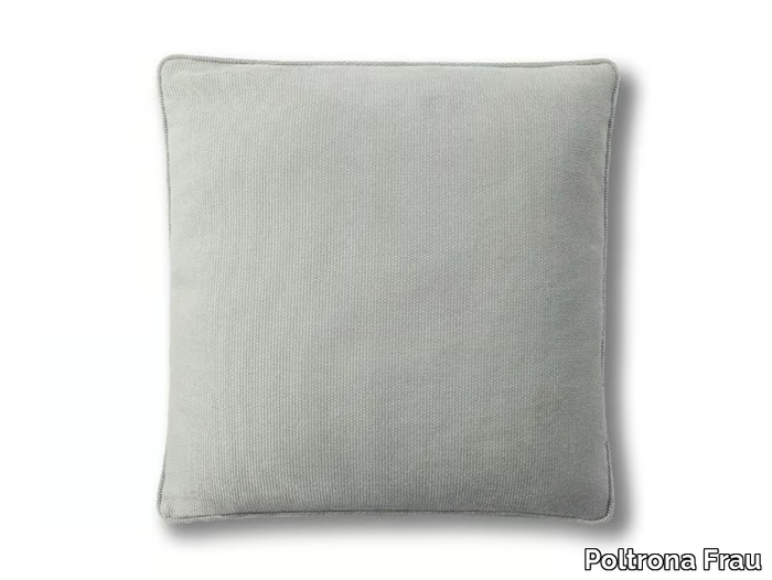 DECORATIVE CUSHIONS OUTDOOR - Solid-color square outdoor fabric cushion _ Poltrona Frau