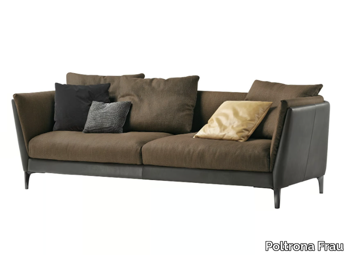 BRETAGNE - 2 seater leather sofa _ Poltrona Frau