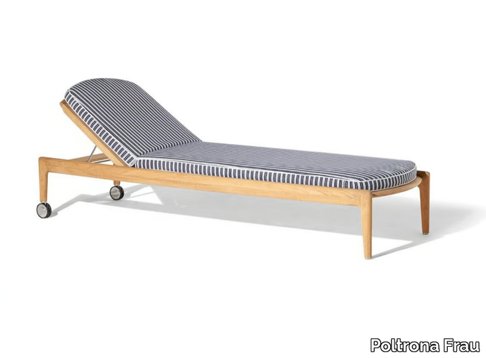 THE SECRET GARDEN - Recliner teak sun lounger with castors _ Poltrona Frau