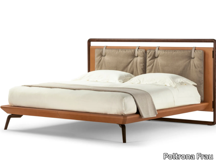 VOLARE DUE - Leather double bed with fabric upholstered headboard _ Poltrona Frau