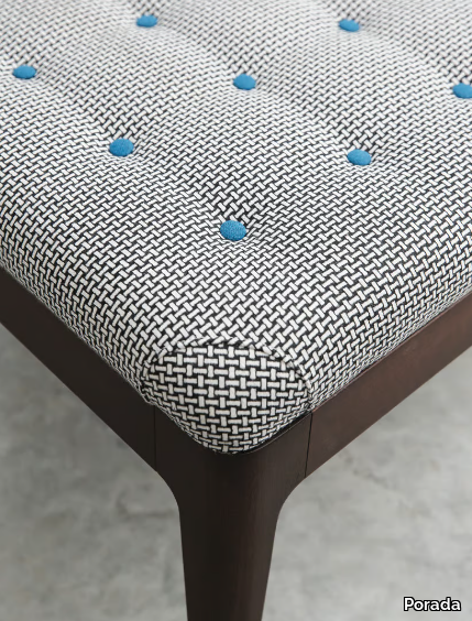 WEBBY-Stool-Porada-433868-relbc190616.jpg