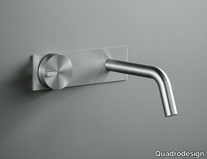 Q. 18 10R - Wall-mounted stainless steel washbasin mixer _ Quadrodesign