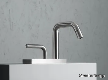 LEVO 14 35 - Countertop washbasin mixer with adjustable spout _ Quadrodesign