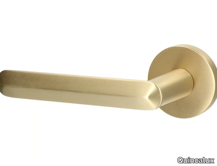 PALMA - Brass door handle on rose _ Quincalux