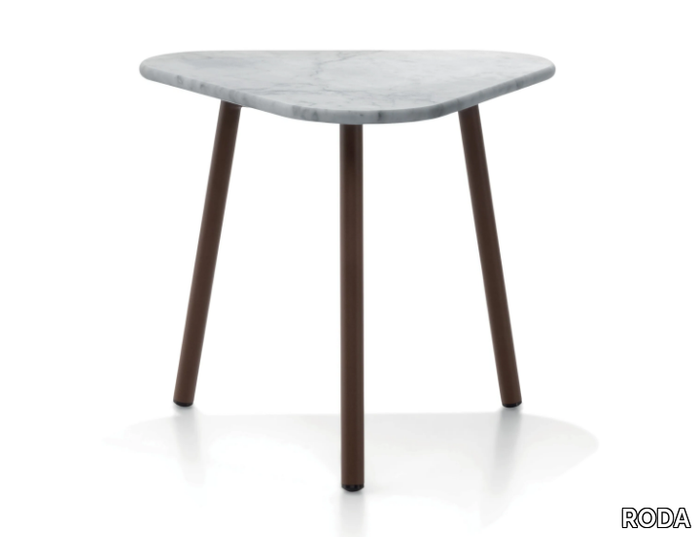 PIPER-Triangular-coffee-table-RODA-297130-rele9a609a1.jpg