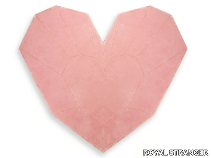 QUEEN-HEART-Rug-ROYAL-STRANGER-536434-relfc5d4bcd.jpg