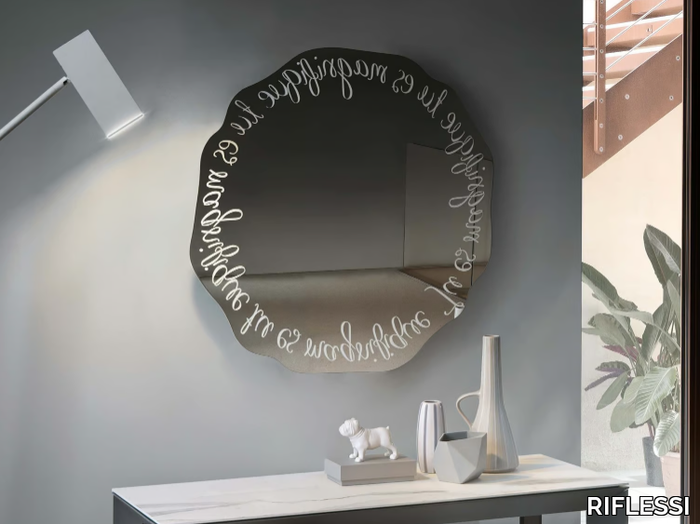 MAGNIFIQUE - Round wall-mounted mirror _ RIFLESSI