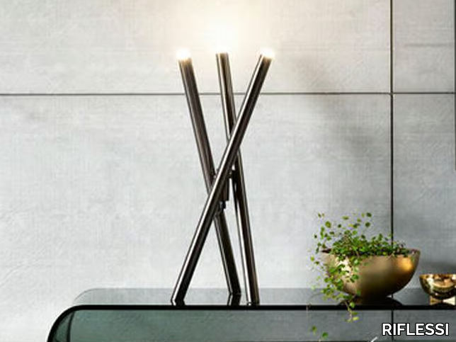 SHANGAI T - LED painted metal table lamp _ RIFLESSI