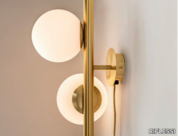 TWIST A - Painted metal wall lamp _ RIFLESSI