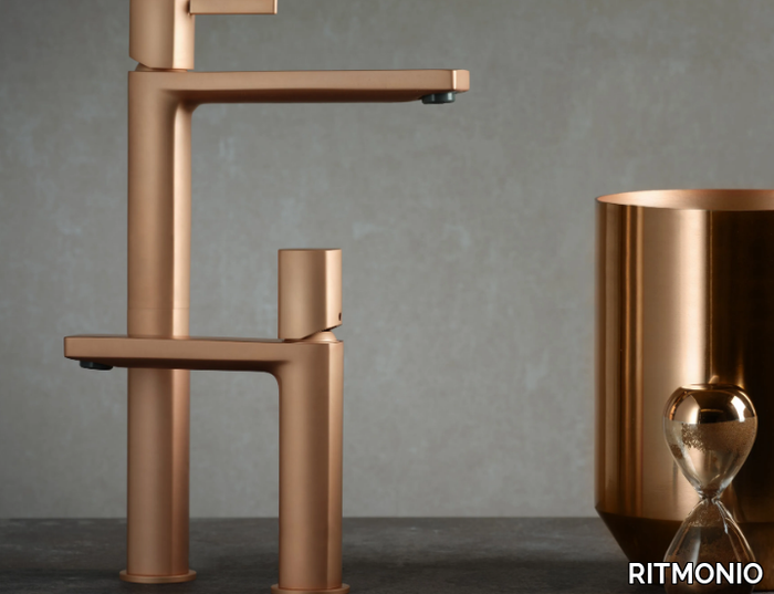 HAPTIC FROSTED ROSE GOLD - Countertop single handle washbasin mixer _ RITMONIO