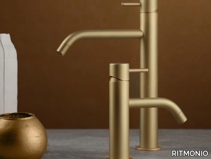 REVERSO FROSTED CHAMPAGNE - Countertop single handle washbasin mixer _ RITMONIO