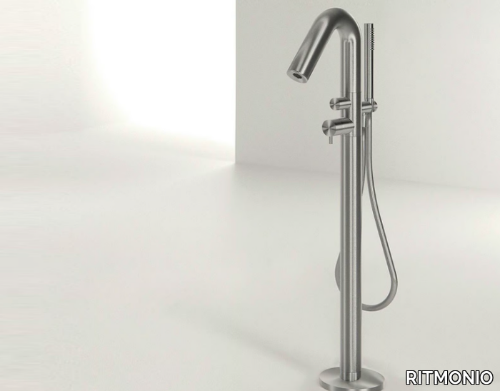 diametro35-inox-floor-standing-bathtub-mixer-rubinetterie-ritmonio-200371-rel53dbc3f6.jpg