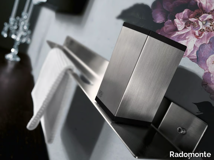 AQX25 - Stainless steel toothbrush holder _ Radomonte